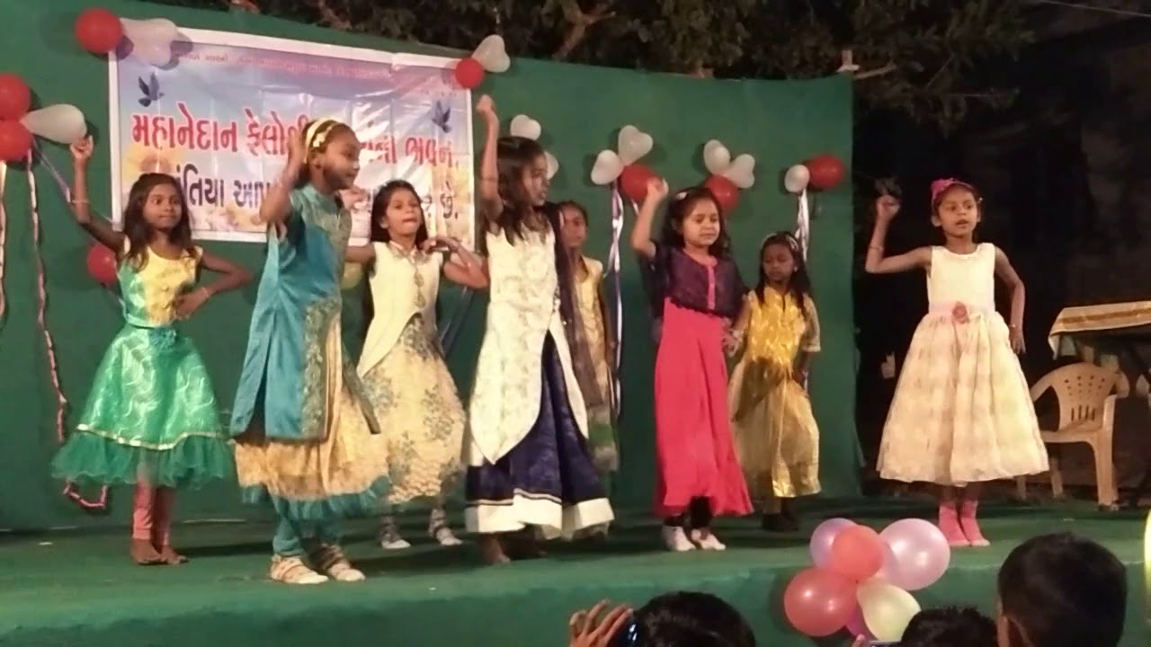 Chamka Sitara Dekho Christmas Dance Hanumantiya