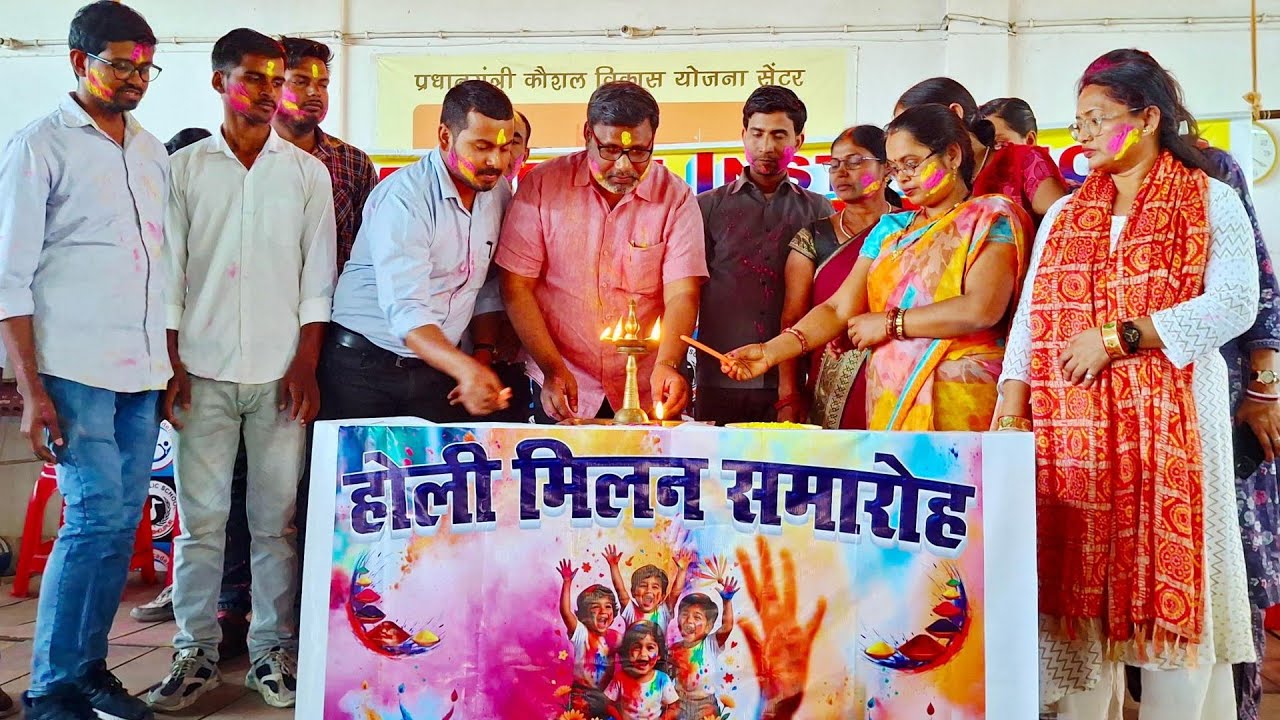 दीप प्रज्वलित | होली मिलन समारोह | आरबीएस पब्लिक स्कूल