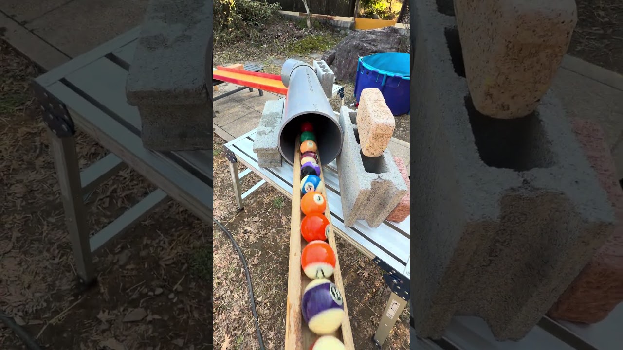 Roll colorful balls in this spectacular marble run!8