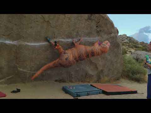 T-Rex Attempts Iron Man (V4) at the Buttermilk Boulders