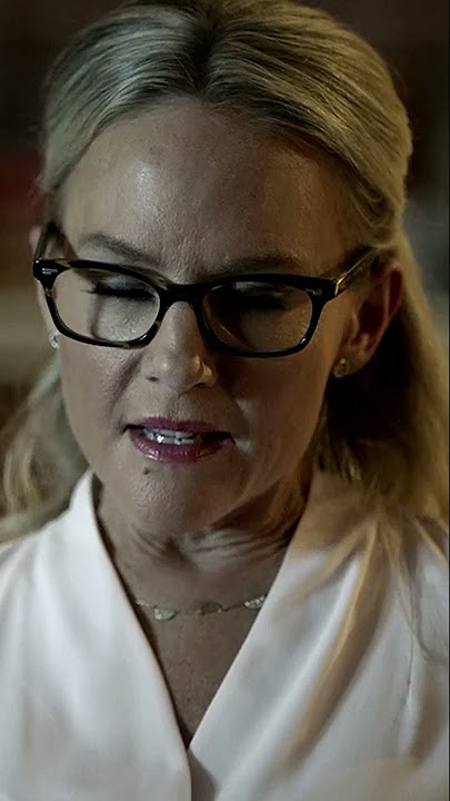 Linda finds out 😈 | Lucifer  2×6