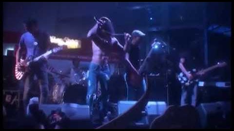 Slank - I Miss U But I Hate U (Live Performance)