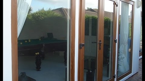 Mẫu Cửa Nhựa Lõi Thép Giả Màu Vân Gỗ   uPVC Woodgrain Doors & Windows