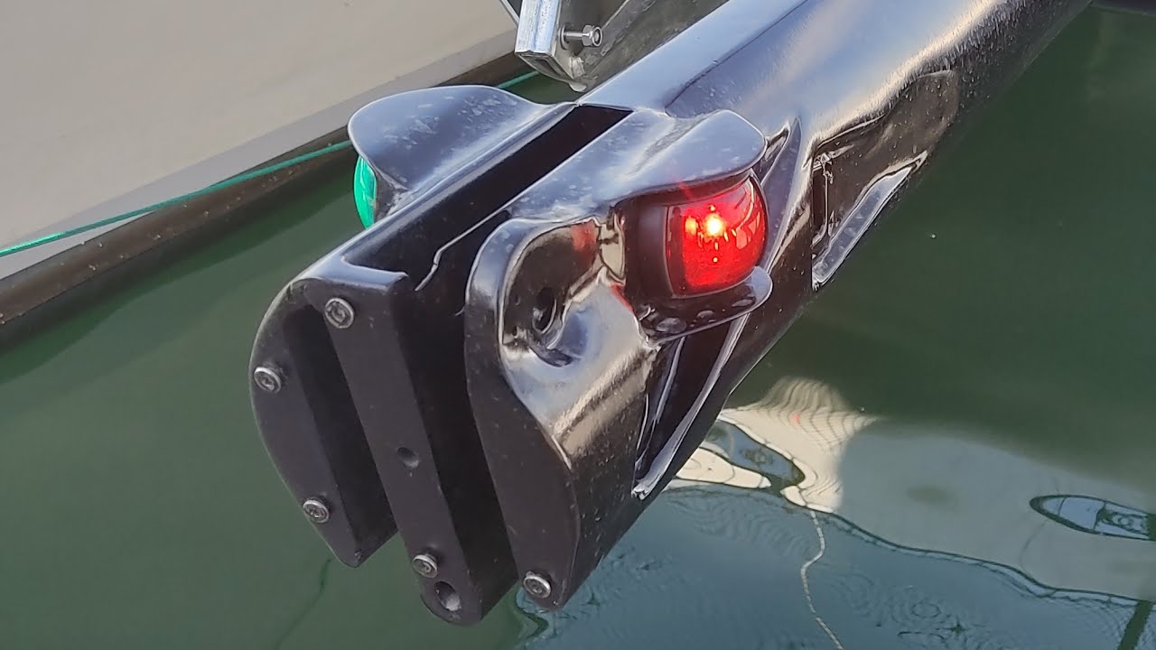 CARBON MAST MADE INTO A BOW POLE