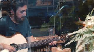 Luthier - A snapshot of life in the workshop with Swannell Guitars