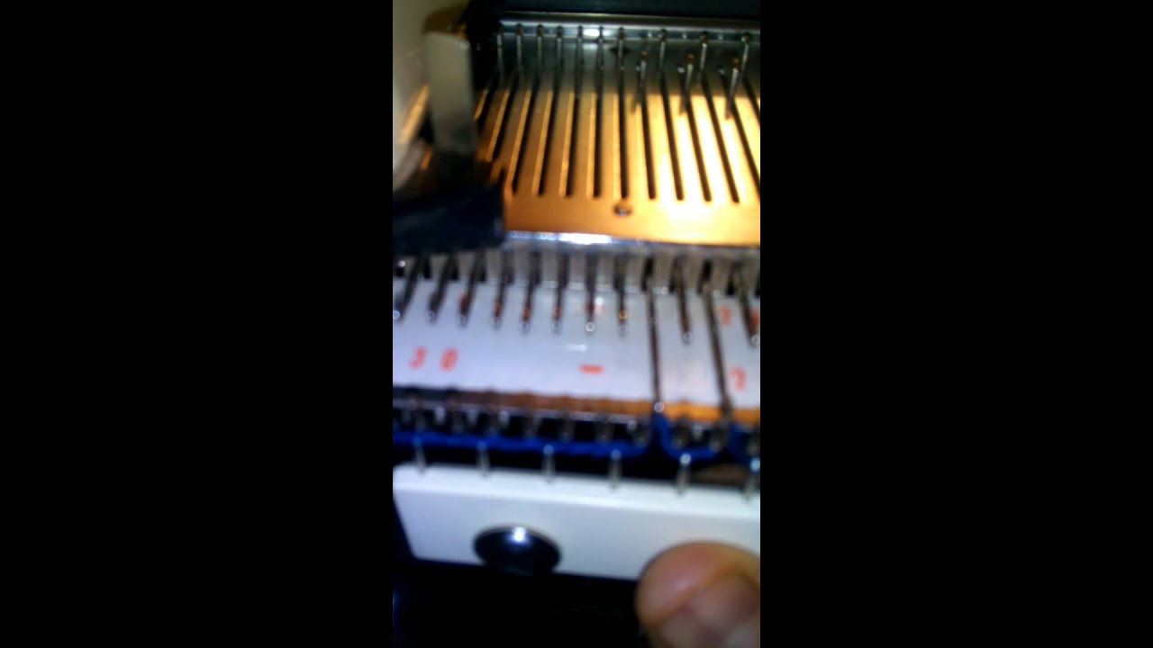 Problèmes sur machine a tricoter  Toyota KS 757