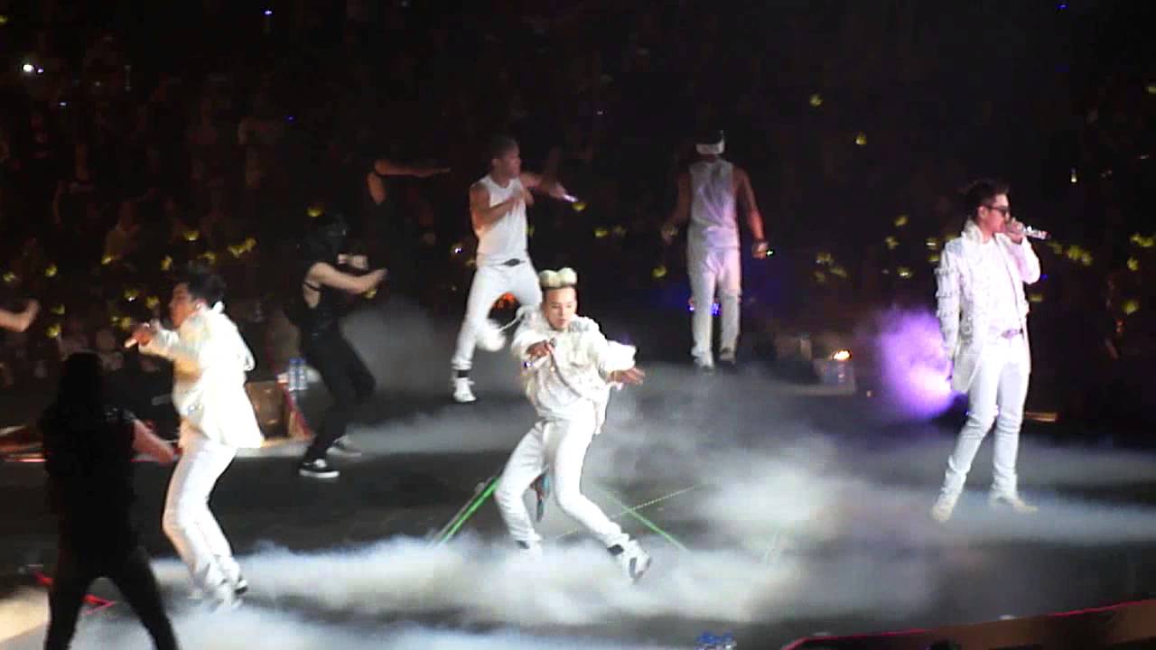 Fantastic Baby - Big Bang @ BigBang Alive Galaxy Tour 2012 Newark 11/8