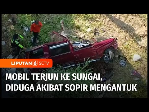 Sebuah Mobil Terjun