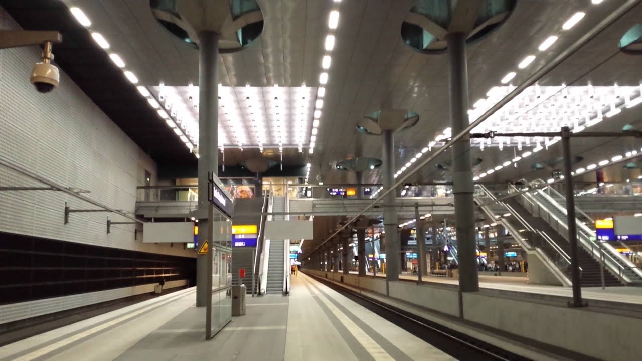 Bahnsteigdurchsage in Berlin Hbf (tief) YouTube Bahnsteigdurchsage in Berlin Hbf (tief) YouTube