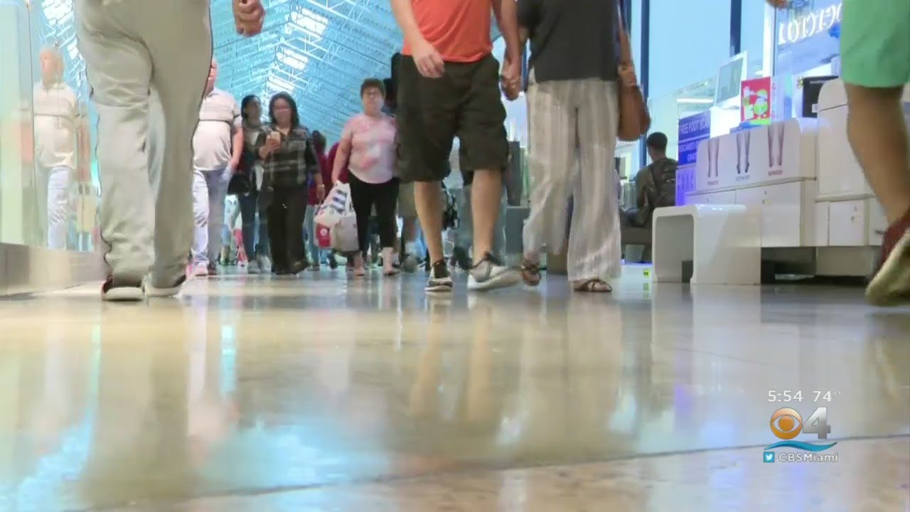 Expert Expects 'Explosion Of Credit Card Debt' Ahead Of Holidays