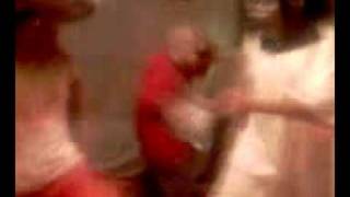 3 RETARDS DANCING