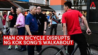 Man disrupts presidential candidate Ng Kok Song's Clementi walkabout, shouting Tan Kin Lian's name