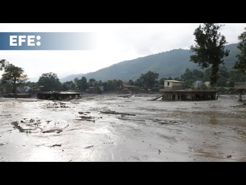 Death toll from Nepal avalanche rises to 939