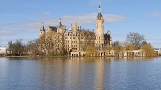 Schwerin, Germany: Schweriner Schloss (Schwerin Palace), Schlossinsel - 4K Video Photo(Video Image 4K Channels: http://www.videoimage4k.com Videobilder Channels: http://www.videobilder.eu Recording date: 03-2015 Camera: Panasonic Lumix ..., 2015-04-16T18:15:16.000Z)