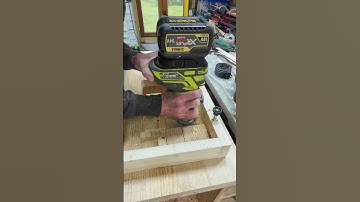 Installing the Banggood Enjoywood Router Lift for Palm Router.