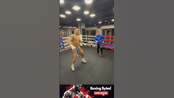 Oleksandr Usyk Dancing in Training Camp for Tyson Fury Fight 🕺🔥  #boxing #oleksandrusyk  #uyskfury2