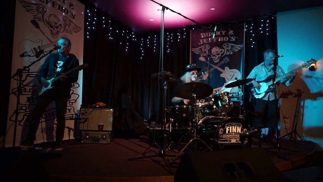 FINN - Everyday I Have The Blues (COVER)