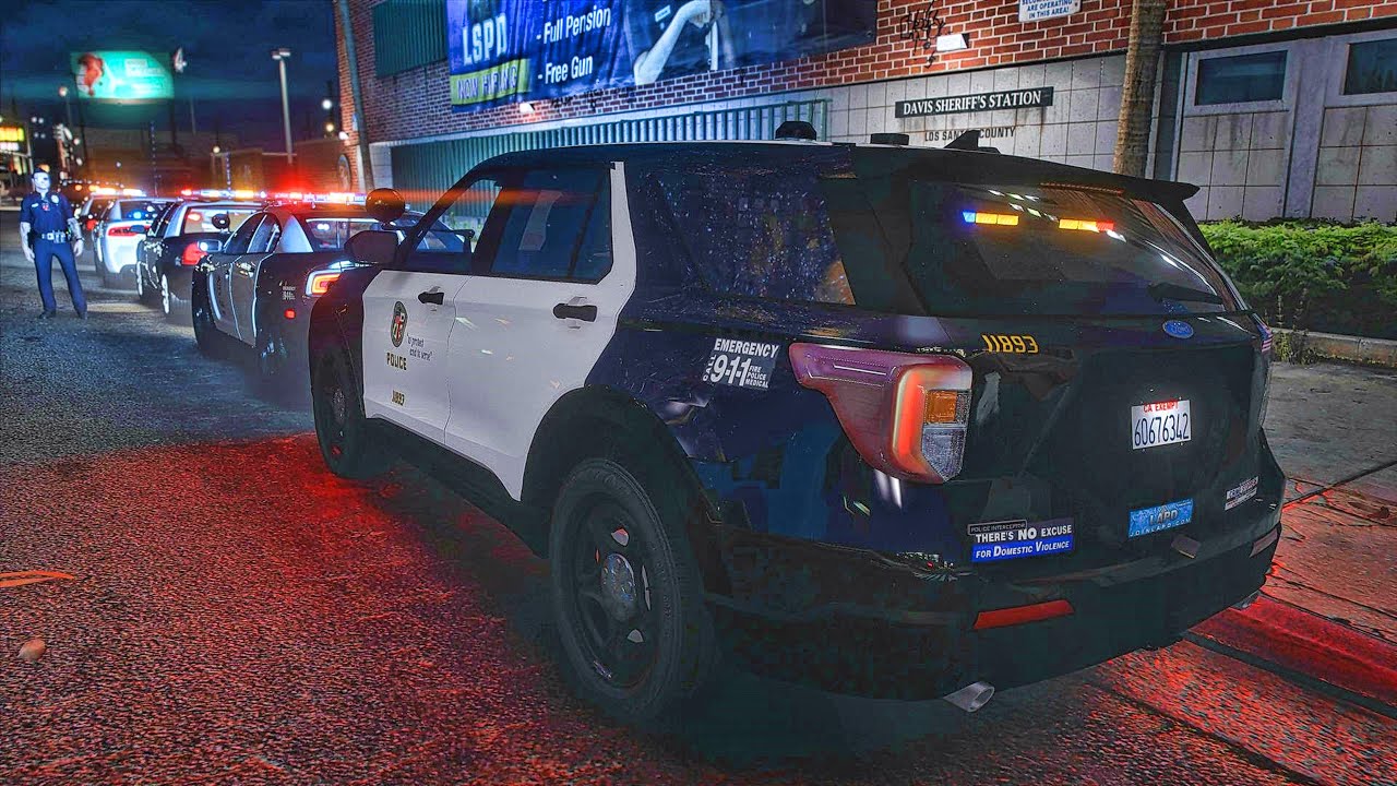 Playing GTA 5 As A POLICE OFFICER Gang Unit Patrol| GTA 5 Lspdfr Mod ...