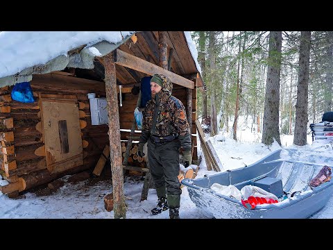 Видео: МУСОР В ТАЙГЕ! УДАЧНЕЙШАЯ РЫБАЛКА В ГЛУХОЗИМЬЕ. НАЛОВИЛ КРУПНЯКА. ЗАКРЫЛ КАПКАНЫ.