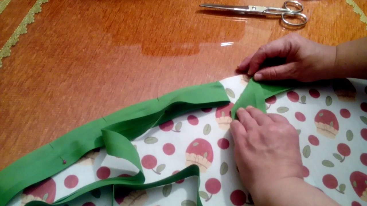 Como rematar con bies un mantel- hule para la mesa