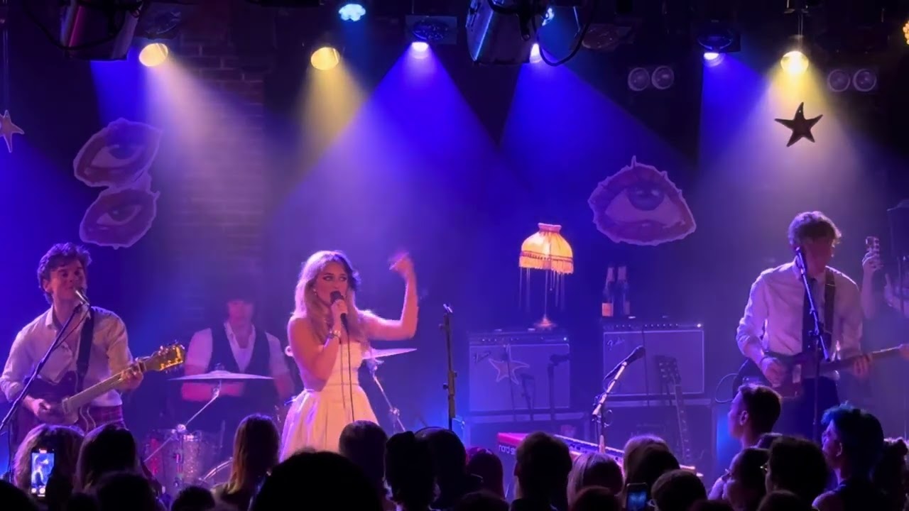 Luvcat « Blushing » La Maroquinerie 23042025 Paris France