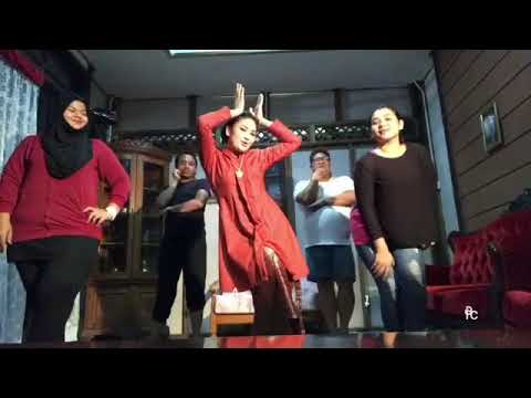 Lagisyantikdance Fasha Sandha Joget Lagi Syantik Youtube