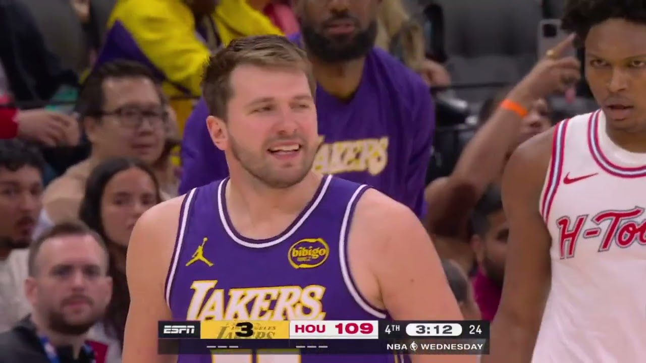 Rui Hachimura drains the clutch 3 to give the Lakers the lead off