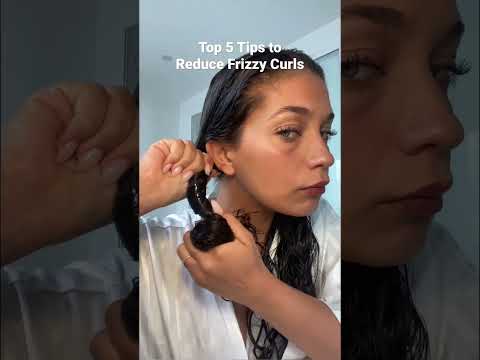 5 tips for no more frizz! What do you guys think? 🫶🏽 #curlyhair #curlygirl #frizzfreehair