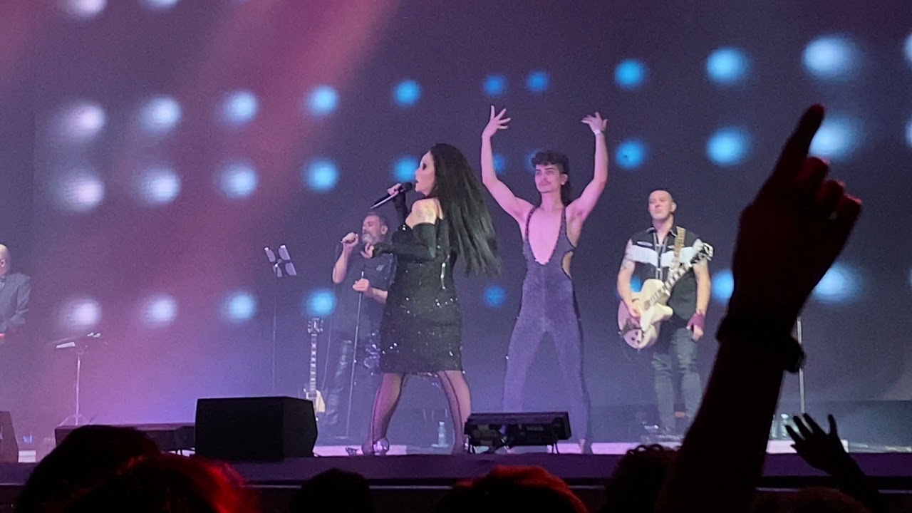 Fangoria • A quién le importa • Madrid (Noches del Botánico) 16 - 7 - 2021