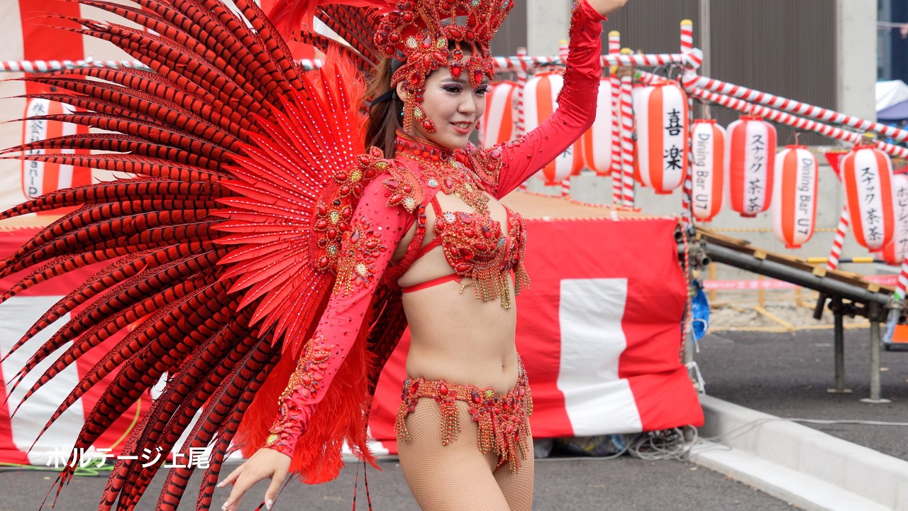 【下北沢盆踊り】 ESQUINAさんのサンバ