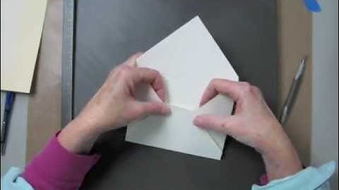 How to Make Envelopes With Simply Scored Diagonal Plate.m4v