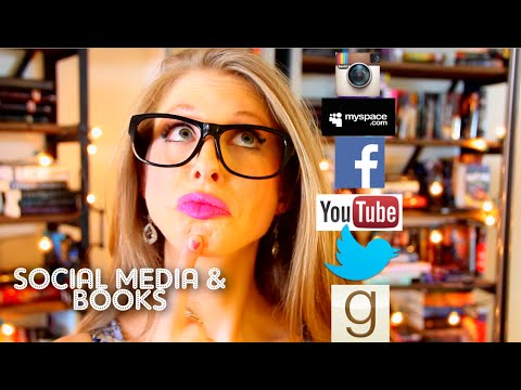 BOOKS AND SOCIAL MEDIAS!