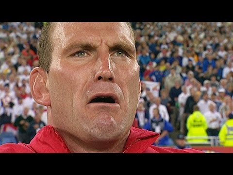 RWC 2003 top moments No. 7: Lawrence Dallaglio cries during anthem