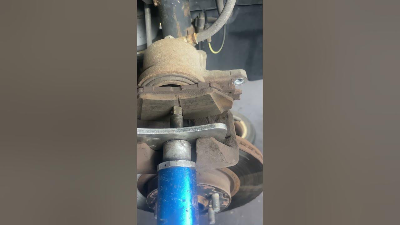 Caliper compressor YouTube