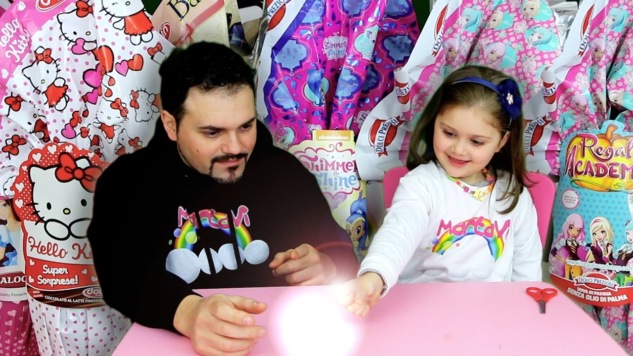 Apriamo le UOVA DI PASQUA che APPAIONO PER MAGIA sul mio tavolino WOW!