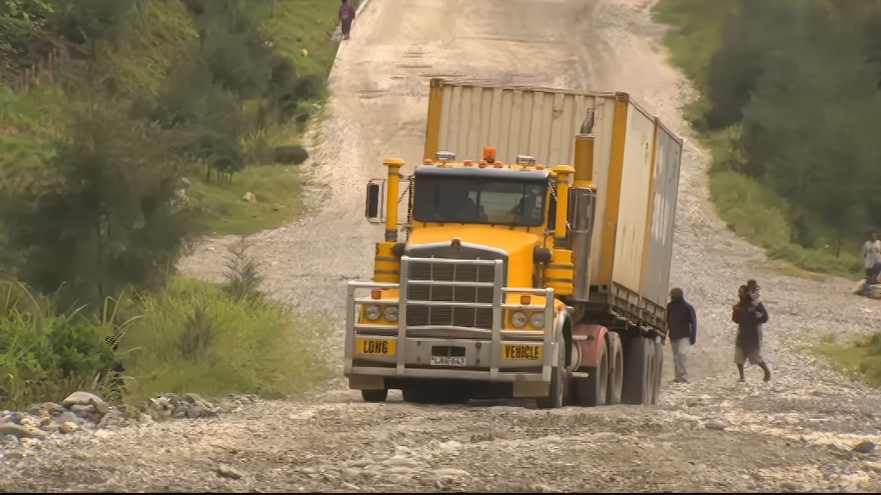 Папуа: фондовый рынок или жизнь - Дороги невозможного