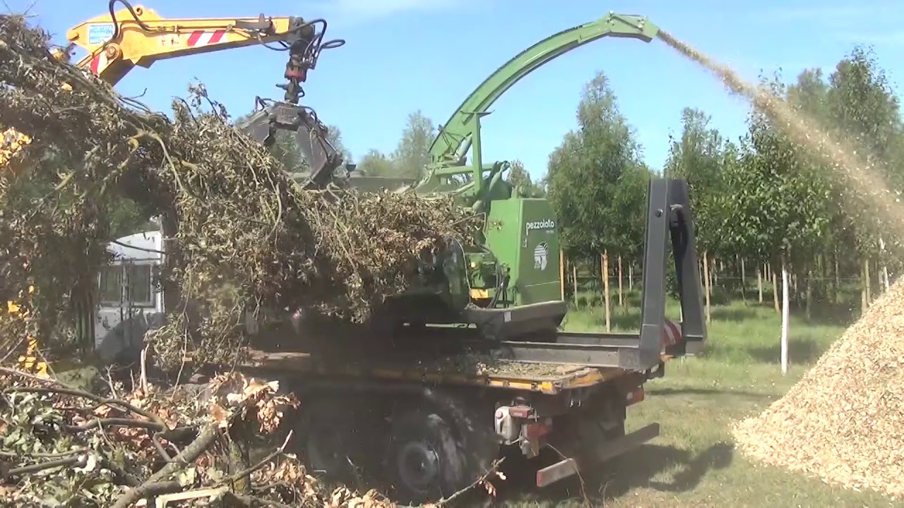 PEZZOLATO PTH 900 - Cippatore a tamburo / Drum chipper driven by IVECO C87 350 Hp autonomous engine