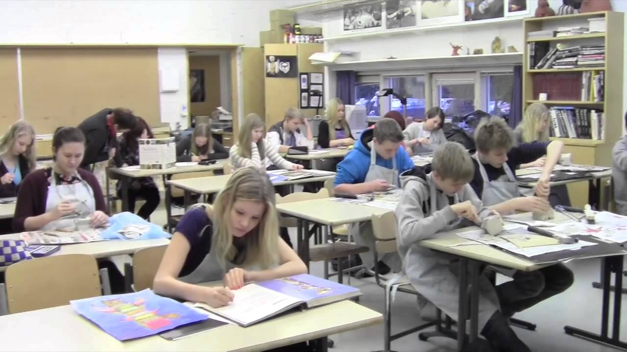 Hakkarin koulun esittely