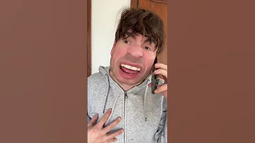 لما مدير المدرسة يتصل بيك في البيت 