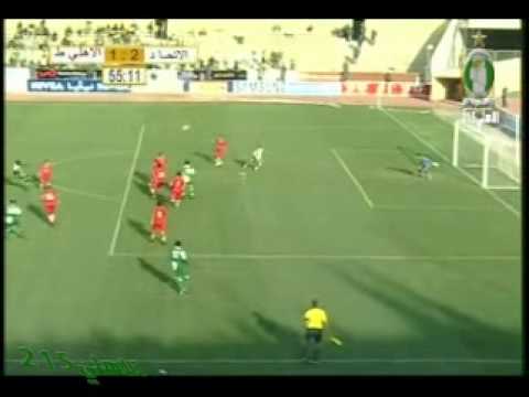 كرة روجيه التي اصطدمت بالعارضة