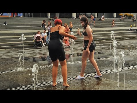 Girls, fountain, summer and fun splashes-1! / Девушки, фонтан, лето и веселые брызги-1!