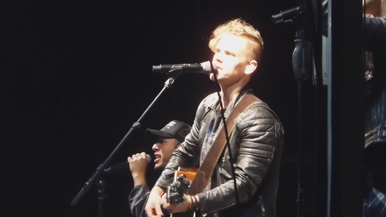 "Unstoppable God"...Elevation Worship LIVE feat. Chris Brown...Houston, TX...11/15/18 YouTube