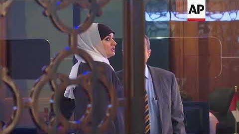 DFM in the red at start of trading week