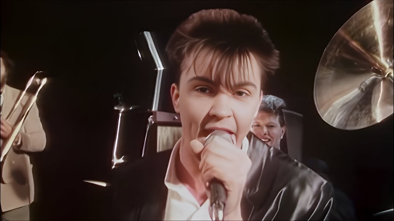 Paul Young - Love of the Common People (Extended Video Version