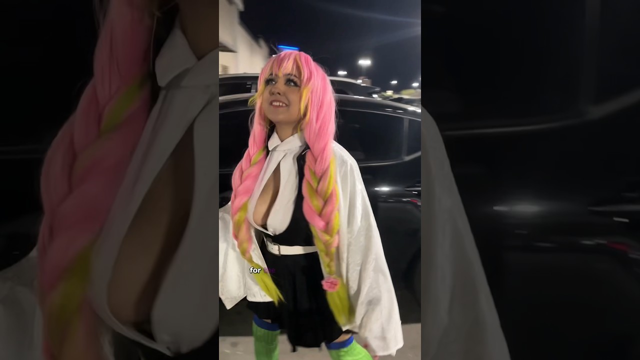 Going to the movie theater in cosplay! 🍿