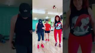 Las doñas de la zumba bailando cumbia #shorts