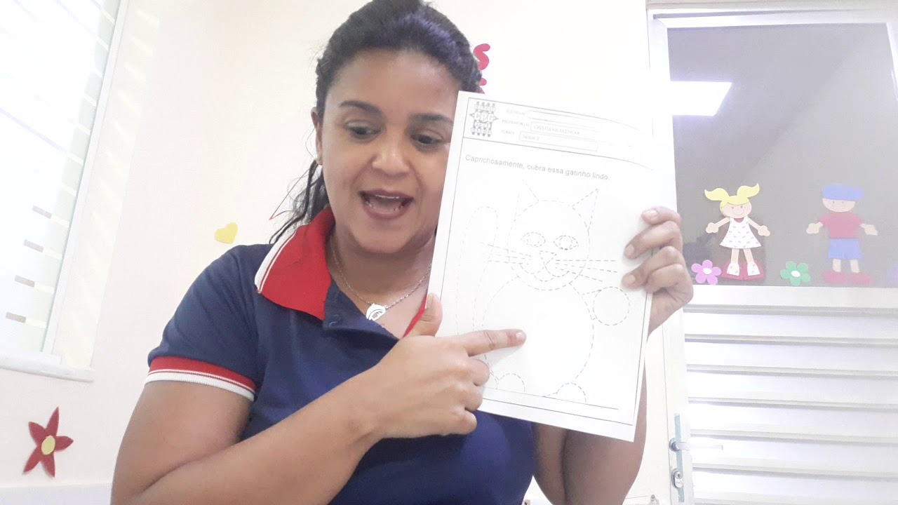 Tia Cris - 05/02/21 - Coordenação motora e atividade livre.