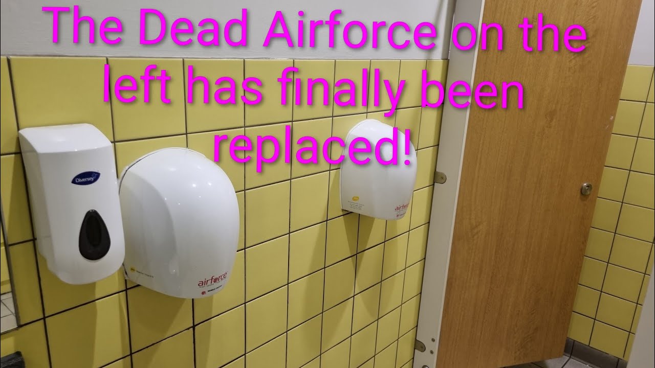 PHSWHWD and PHSWD Airforces at Sainsbury's in Barnwood, Gloucester 🚹