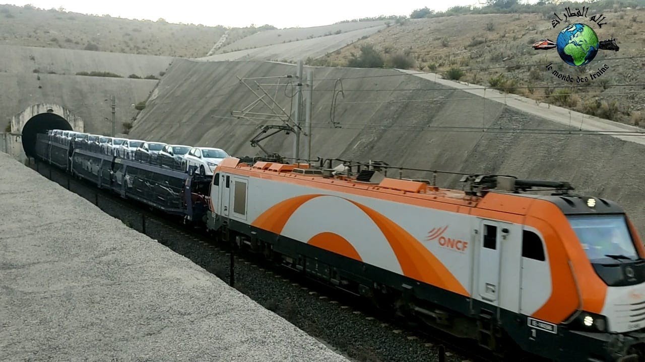 قطار السيارات بالمغرب  🇲🇦 يمر من أطول نفق