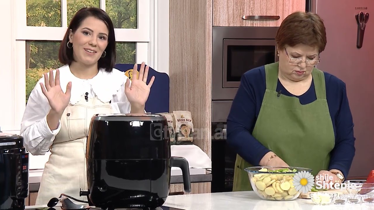 Shije Shtëpie - Perime dhe salsiçe të pjekura në Air Fryer - Tv Klan